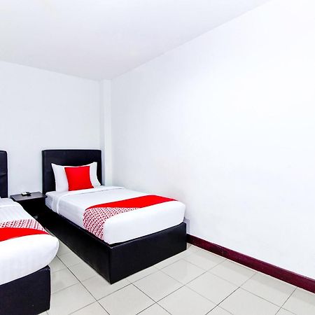 Super Oyo 321 Hotel D'Elegant Kuala Lumpur Exterior photo